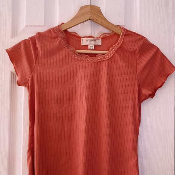 coral t-shirt - Picture 2 of 2